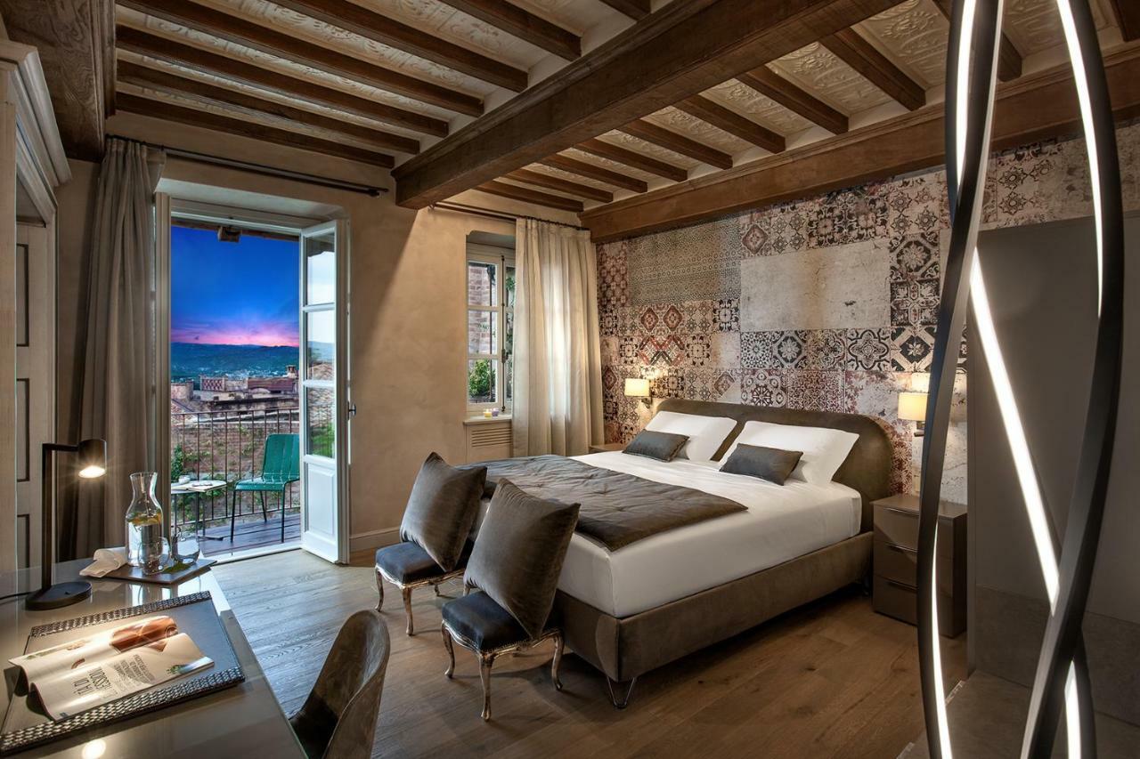 Il Cortile Di San Michele Bed & Breakfast Guarene Екстериор снимка